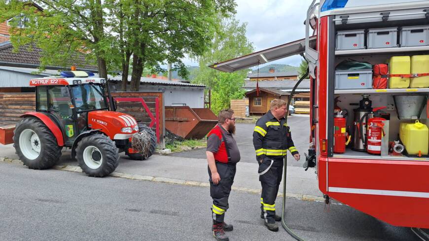 Pkw gegen Motorrad auf der L138